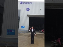 چشم انداز اول شخص شما را در یک تور از کارخانه مانع دفاعی می برد.