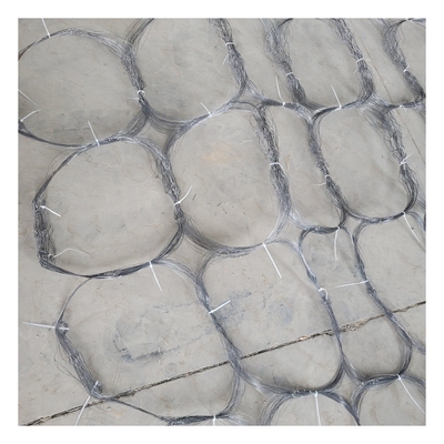 اوکراین استفاده شده ضد تانک موانع سیم میش 10 X 10 X 1.4 کم دید ضد تانک موانع برای فروش