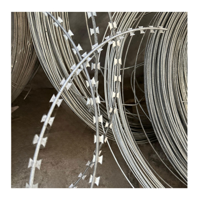 حصار امنیتی سیم خاردار گالوانیزه گرم BTO-22 یک تیغ