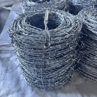سیم خاردار گالوانیزه قیمت سیم خاردار گالوانیزه 250 متر در هر رول