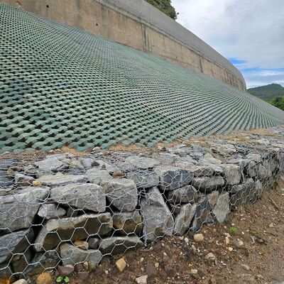 Lifespan 20-30 Years Gabion Basket Wire Diameter 2.7mm Durable Wire Mesh Cage Perfect for Slope Stabilization Flood Control and Landscaping