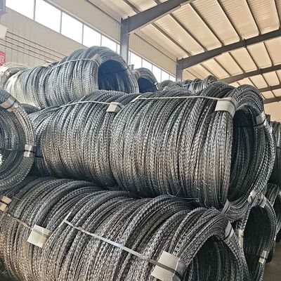 سیم باردار ضد زنگ سیم خاردار تاکتیکی پیرامون امنیت تاکتیکی