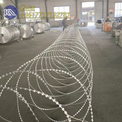 چین کارخانه کنسرتینا ریزر سیم خاردار مورد استفاده برای مرز کشور حفاظت از حصار